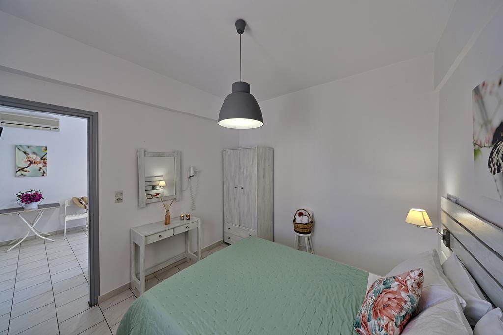 Letta'S Apartments Finikas (Syros) Exterior foto
