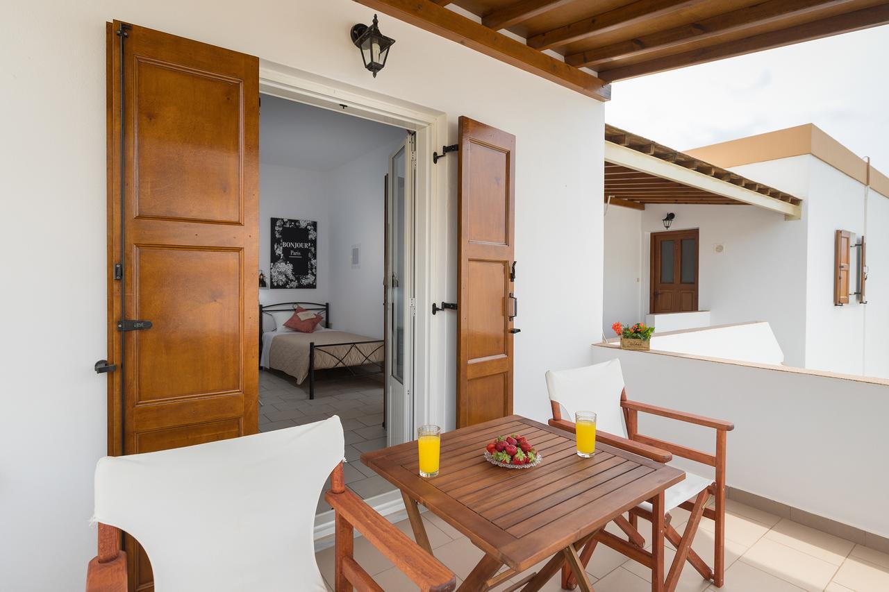 Letta'S Apartments Finikas (Syros) Exterior foto